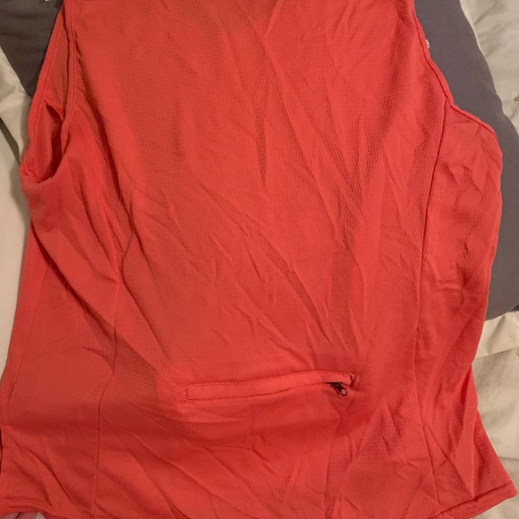 Workout shirt 2$ with purchase! - Picture 3 of 3